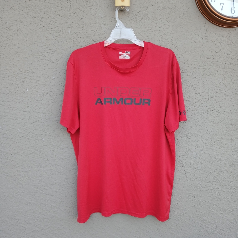 Under Armour Loose HeatGear Men's T-Shirt Tee Size XL Red Short Sleeve